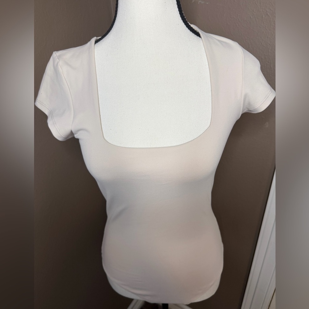 FREE PEOPLE INTIMATELY Square Eyes Cap Sleeve Thong Bodysuit in Cream Size Small - Picture 9 of 13